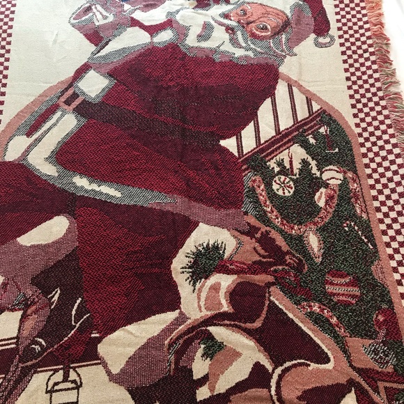 Surprise Santa Cotton Christmas New Throw Blanket Santa and dog - Picture 1 of 5